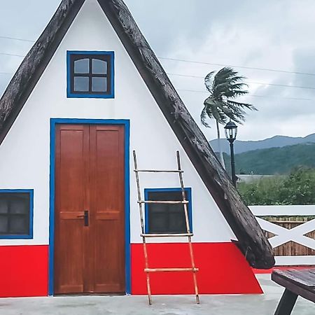 Triangle Huts Hotel Pagudpud Luaran gambar