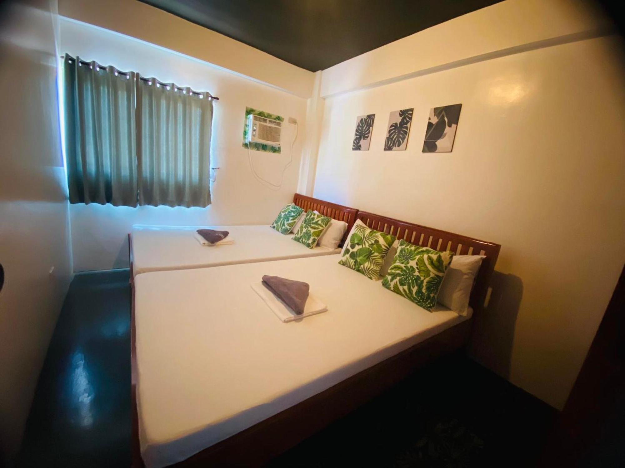 Triangle Huts Hotel Pagudpud Luaran gambar