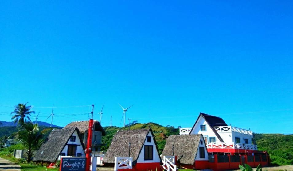 Triangle Huts Hotel Pagudpud Luaran gambar