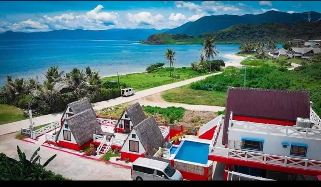 Triangle Huts Hotel Pagudpud Luaran gambar